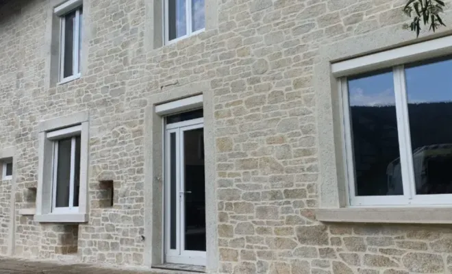 Réalisation trompe-l'œil et imitation pierre à Bourg-en-Bresse, Bourg-en-Bresse, LS Façade