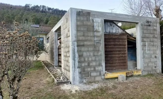Façade avec enduit en imitation pierre à Matafelon-Granges, Bourg-en-Bresse, LS Façade
